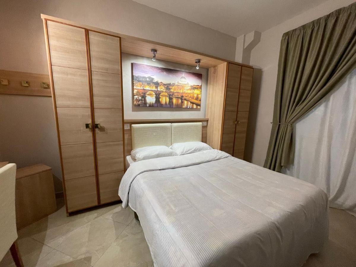 Spqr Suite Rome Exterior photo